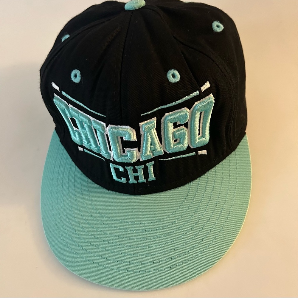 KBEthos Chicago CHI Snapback 100% Cotton Adult Snapback Embroidered / Flat Bill